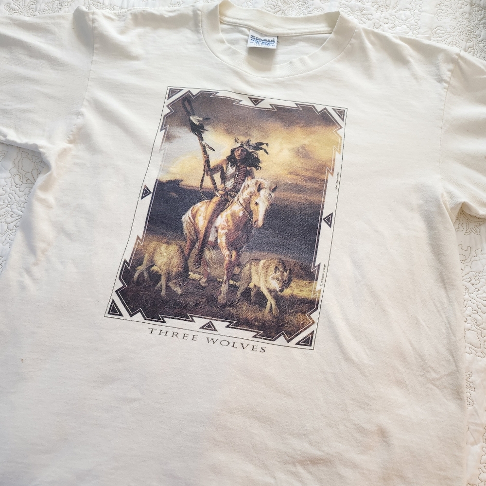 Vintage western and Native American-themed art Tshirt Size LARGE